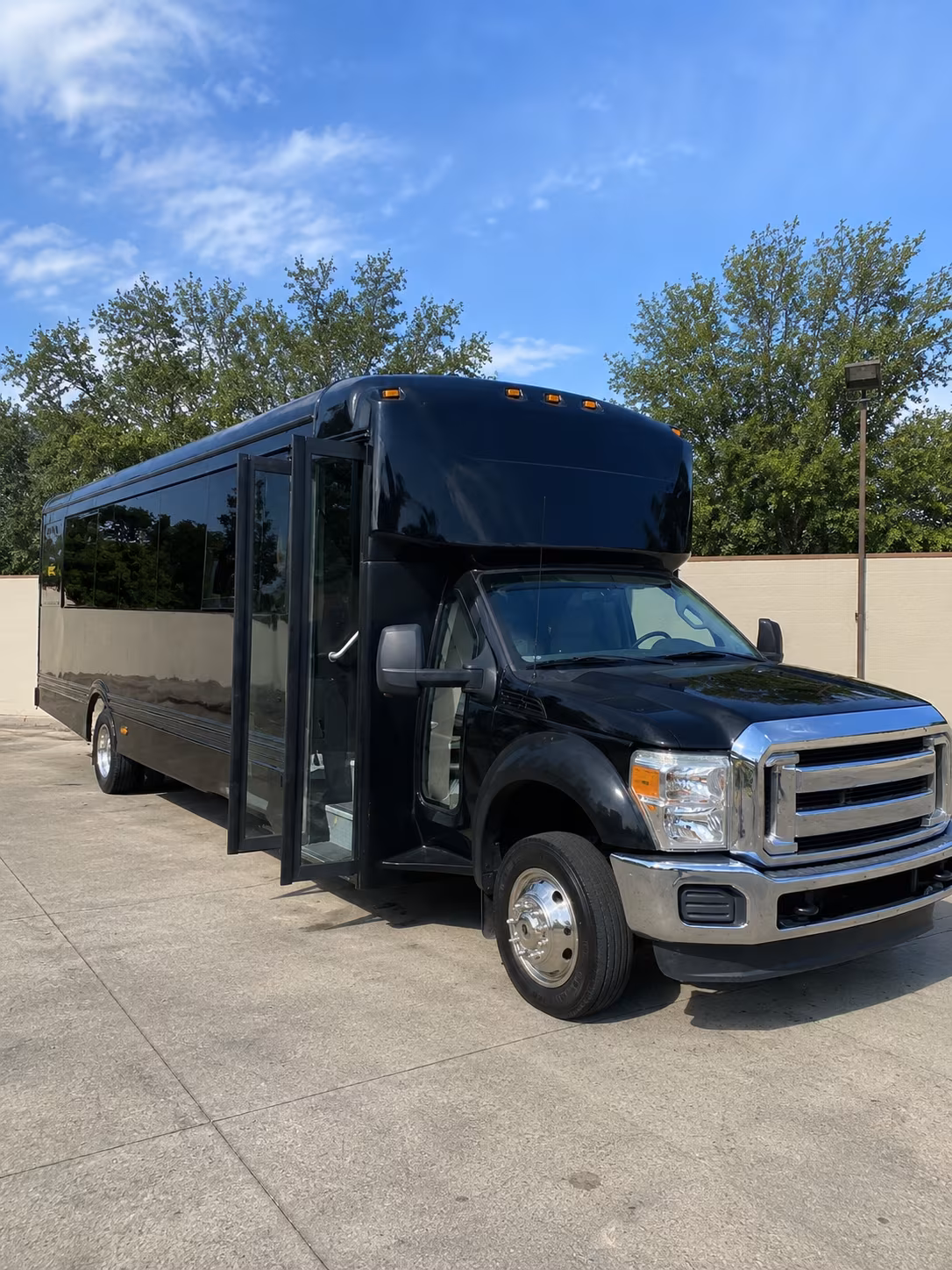 pembroke pines 20 passenger party bus