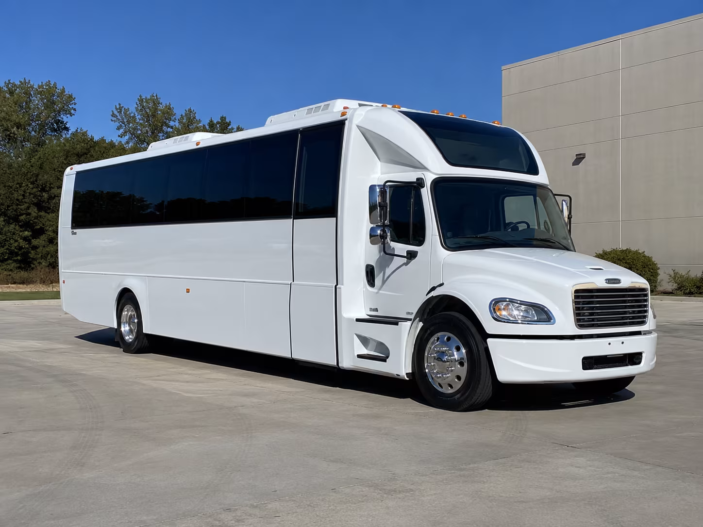 pembroke pines 28 passenger party bus